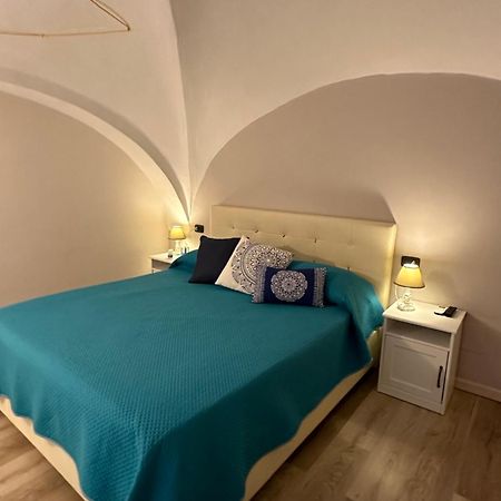 Bed and Breakfast Casa Historical Center Napoli Esterno foto