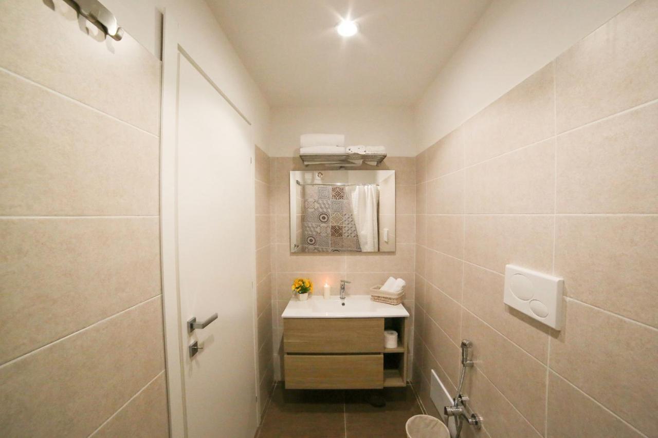 Bed and Breakfast Casa Historical Center Napoli Esterno foto
