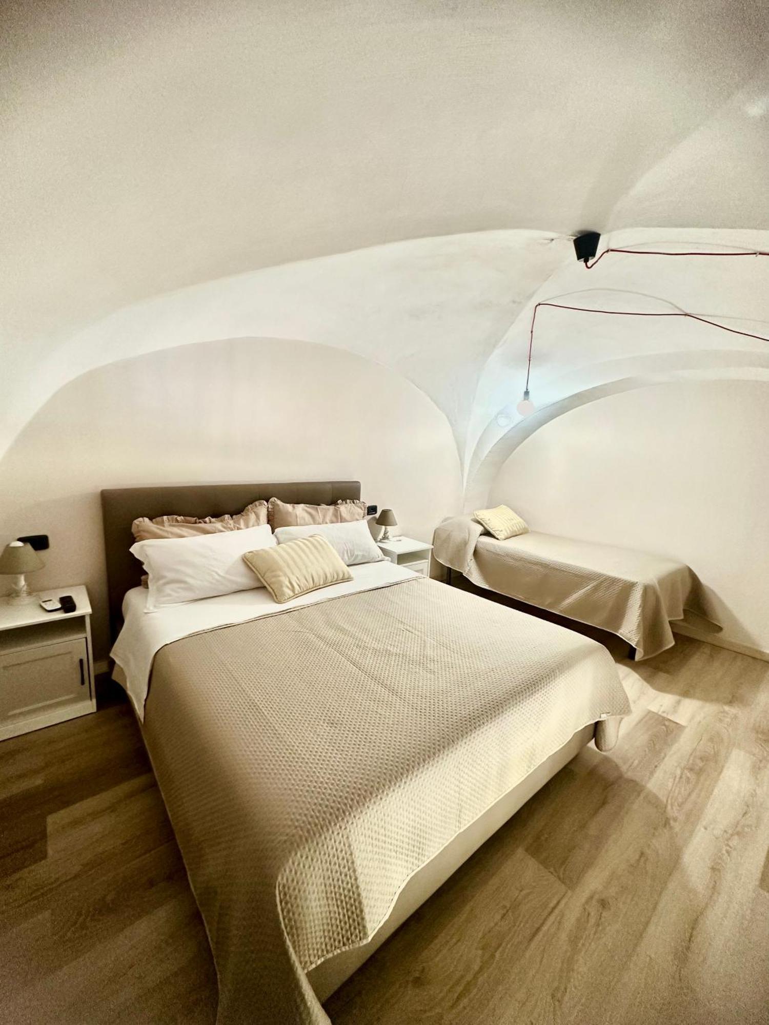 Bed and Breakfast Casa Historical Center Napoli Esterno foto